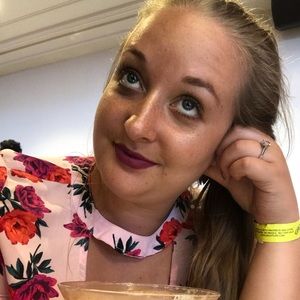 Meet your Posher, Elze